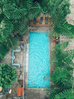 Yue Xin Yuan Spa Resort